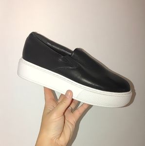 J Slides Delia Platform Slip On Sneaker Black Leather Size 6